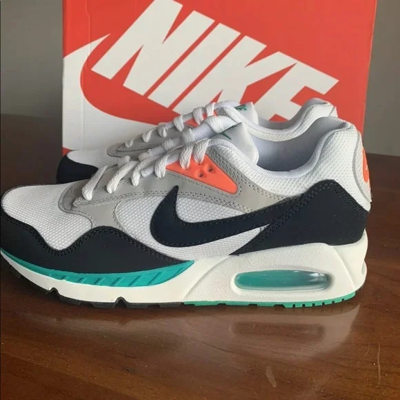 Nike Women's Air Max Correlate Running Shoes mango